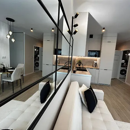 Z Balkonem Blisko Jasnej Gory, Podziemny Parking Gratis Čenstochová