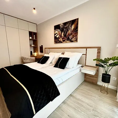 Z Balkonem Blisko Jasnej Gory, Podziemny Parking Gratis * Čenstochová