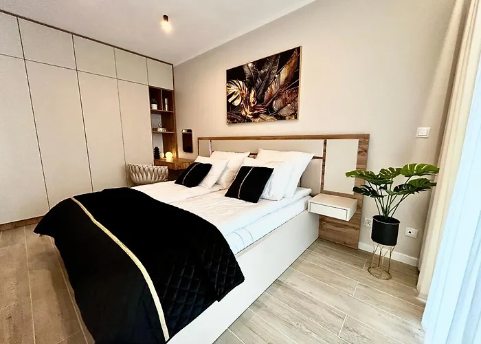 Z Balkonem Blisko Jasnej Gory, Podziemny Parking Gratis * Čenstochová