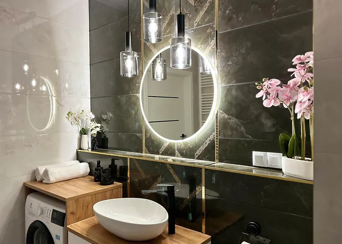 Z Balkonem Blisko Jasnej Gory, Podziemny Parking Gratis *