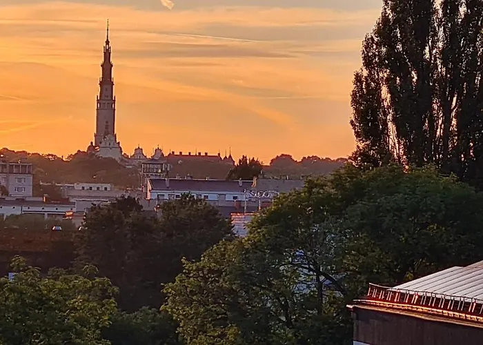 Z Balkonem Blisko Jasnej Gory, Podziemny Parking Gratis Apartmán Čenstochová